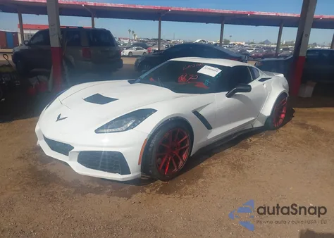 2014 Chevrolet Corvette Stingray Z51 z USA, uszkodzony, nr VIN 1G1YL2D72E5126361